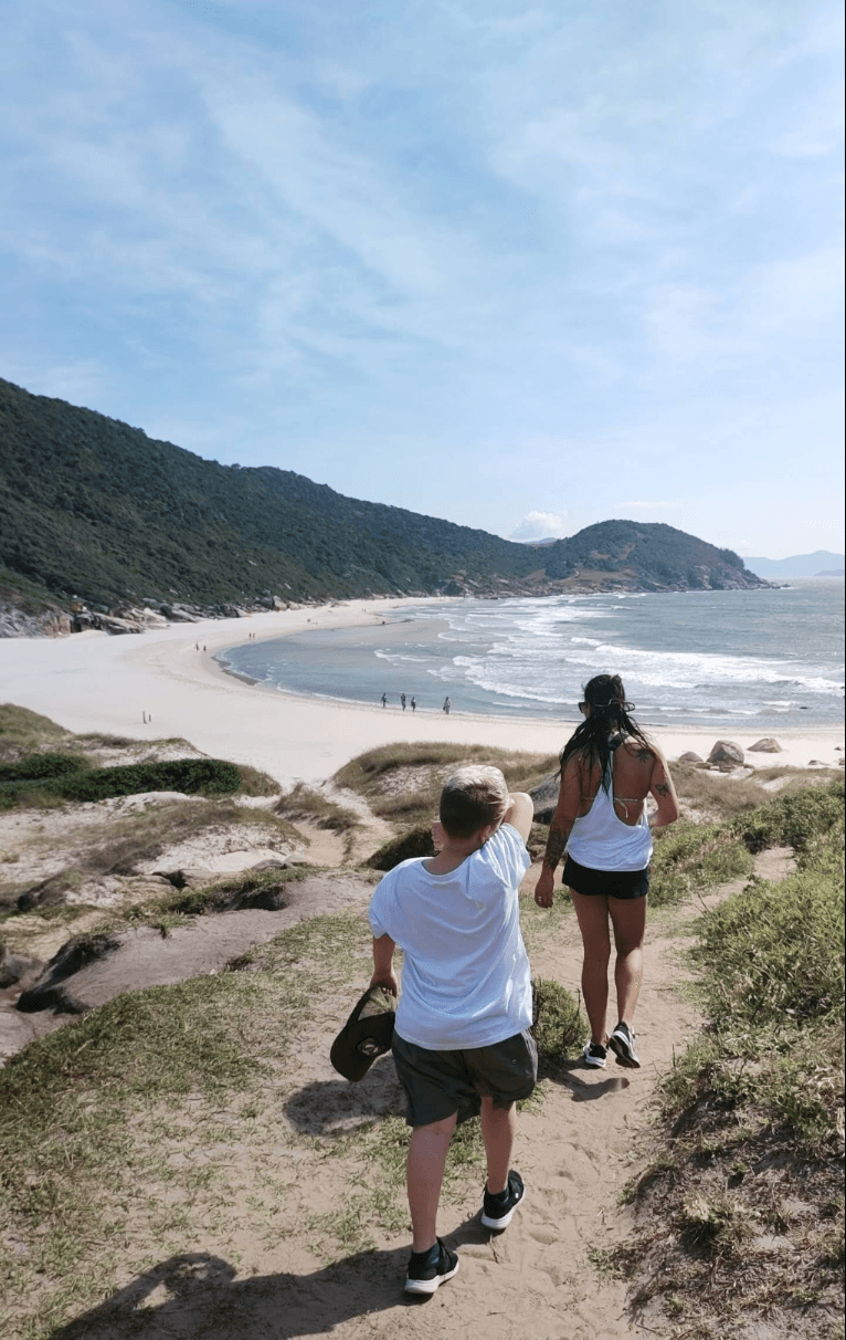 Trilhas & Praias